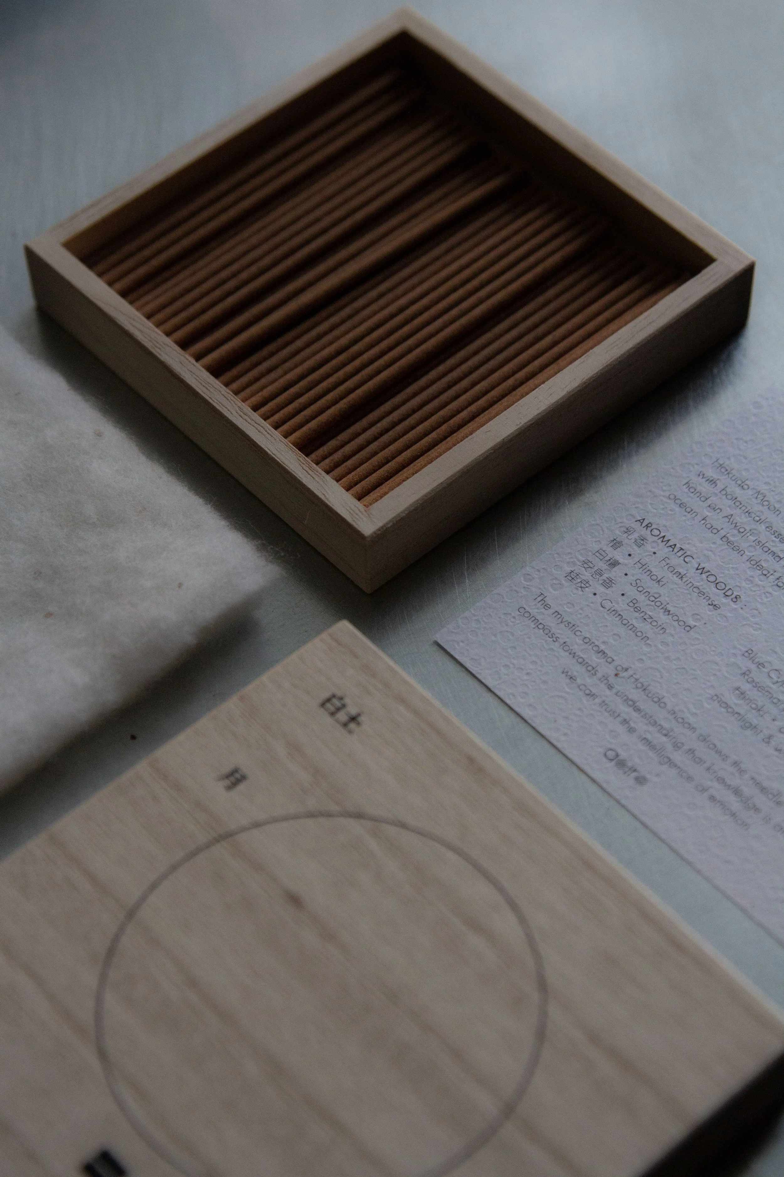 MOON — INCENSE HOLDER SET — AOIRO